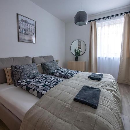 Lovag 12 Terrace Designer Home Budapest Bagian luar foto