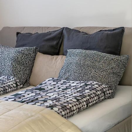 Lovag 12 Terrace Designer Home Budapest Bagian luar foto
