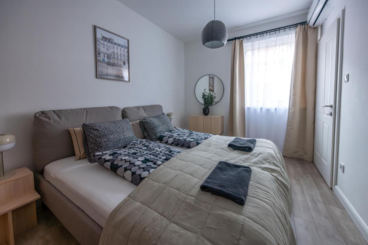 Lovag 12 Terrace Designer Home Budapest Bagian luar foto