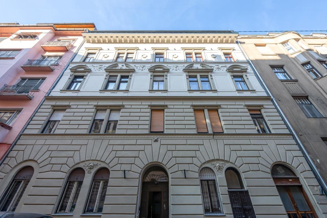 Lovag 12 Terrace Designer Home Budapest Bagian luar foto